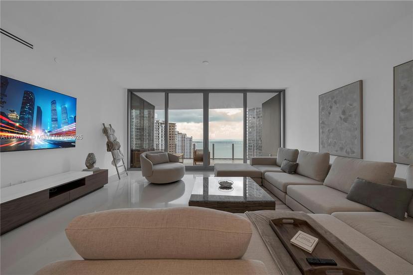 Picture of 300 Biscayne Boulevard Way # 2804, Miami FL 33131