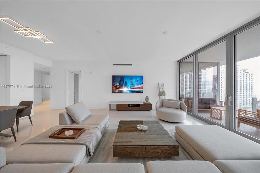 Picture of 300 Biscayne Boulevard Way # 2804, Miami FL 33131