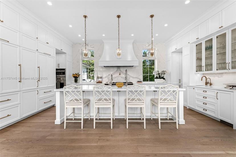 Picture of 6700 SW 102Nd Ter, Pinecrest FL 33156