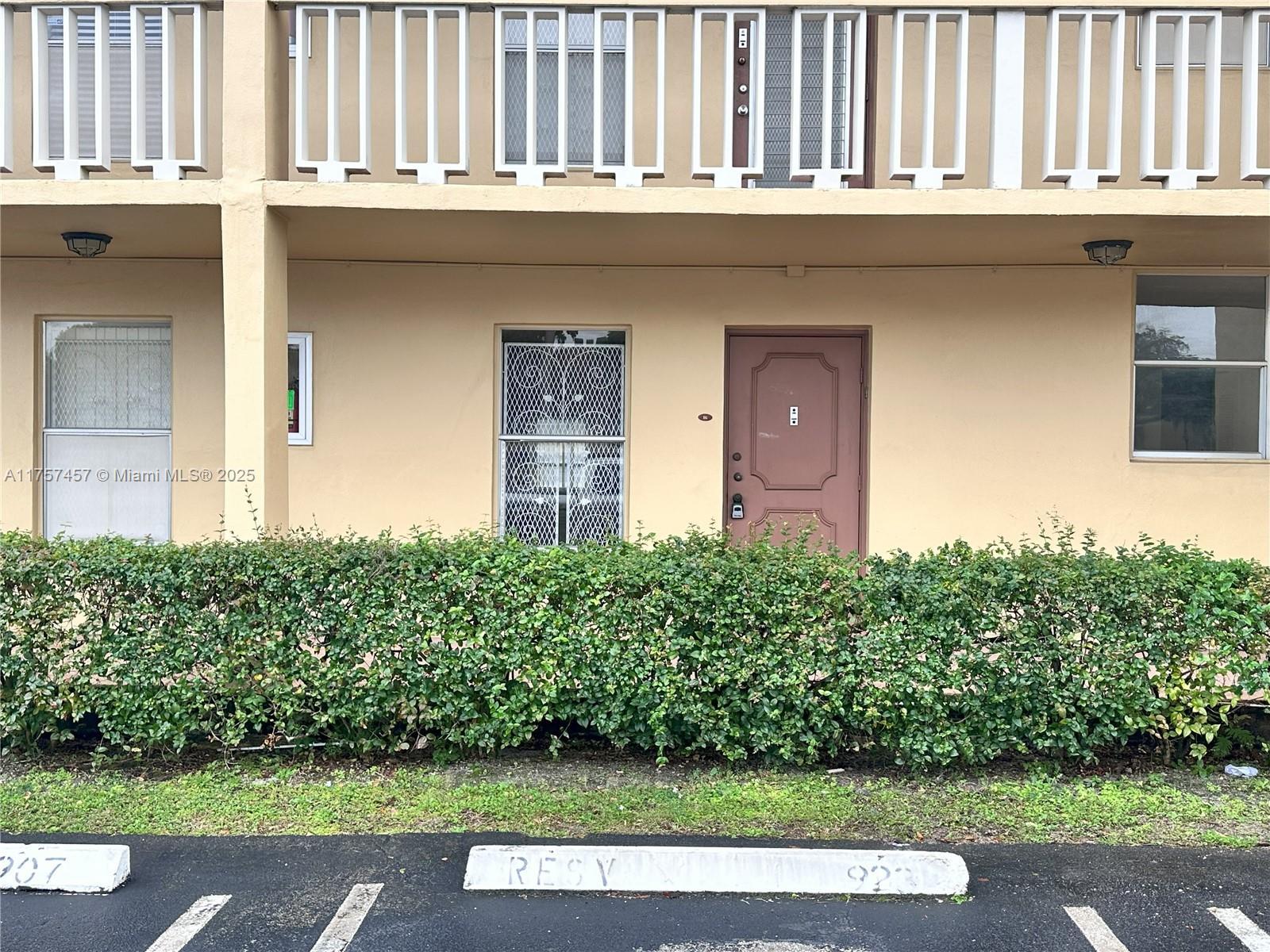 Picture of 6001 NW 61St Ave # 111, Tamarac, FL 33319