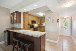 Picture of 9820 S Hollybrook Lake Dr # 310, Pembroke Pines, FL 33025