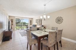 Picture of 9820 S Hollybrook Lake Dr # 310, Pembroke Pines, FL 33025