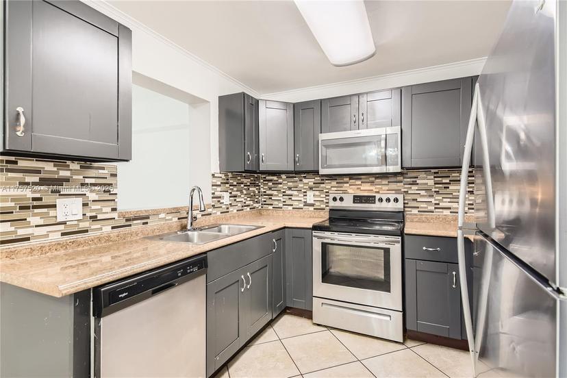 Picture of 2310 N 65Th Way, Hollywood FL 33024