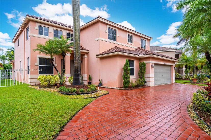 Picture of 1065 Nandina Dr, Weston FL 33327