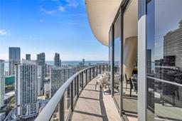 Picture of 55 SW 9Th St, Miami, FL 33130