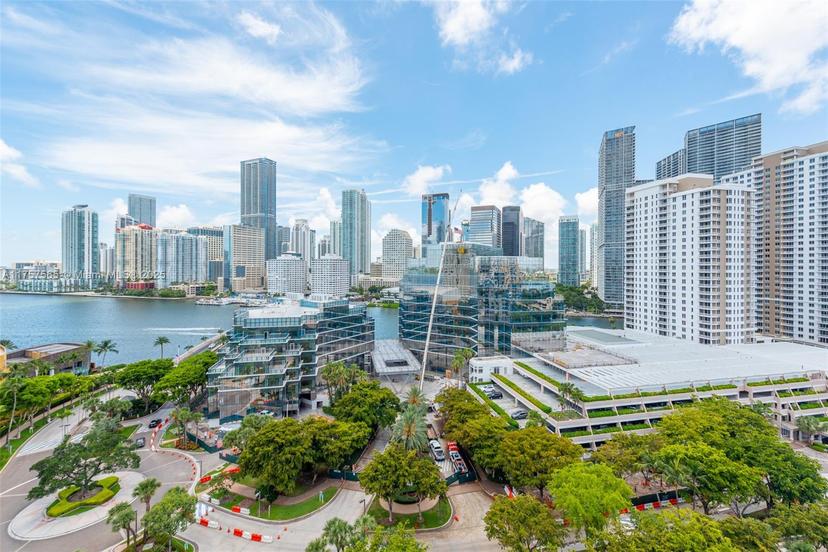 Picture of 520 Brickell Key Dr # A1717, Miami FL 33131