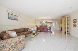 Picture of 250 S Hollybrook Ter # 108, Pembroke Pines, FL 33025
