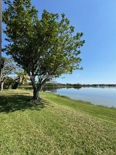 Picture of 959 Falling Water Rd, Weston FL 33326