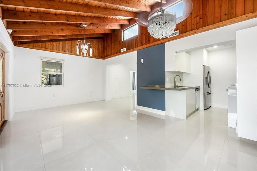 Picture of 8533 Crespi Blvd, Miami Beach FL 33141