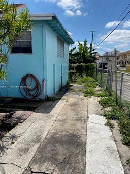 Picture of 2158 NW 32Nd St, Miami, FL 33142