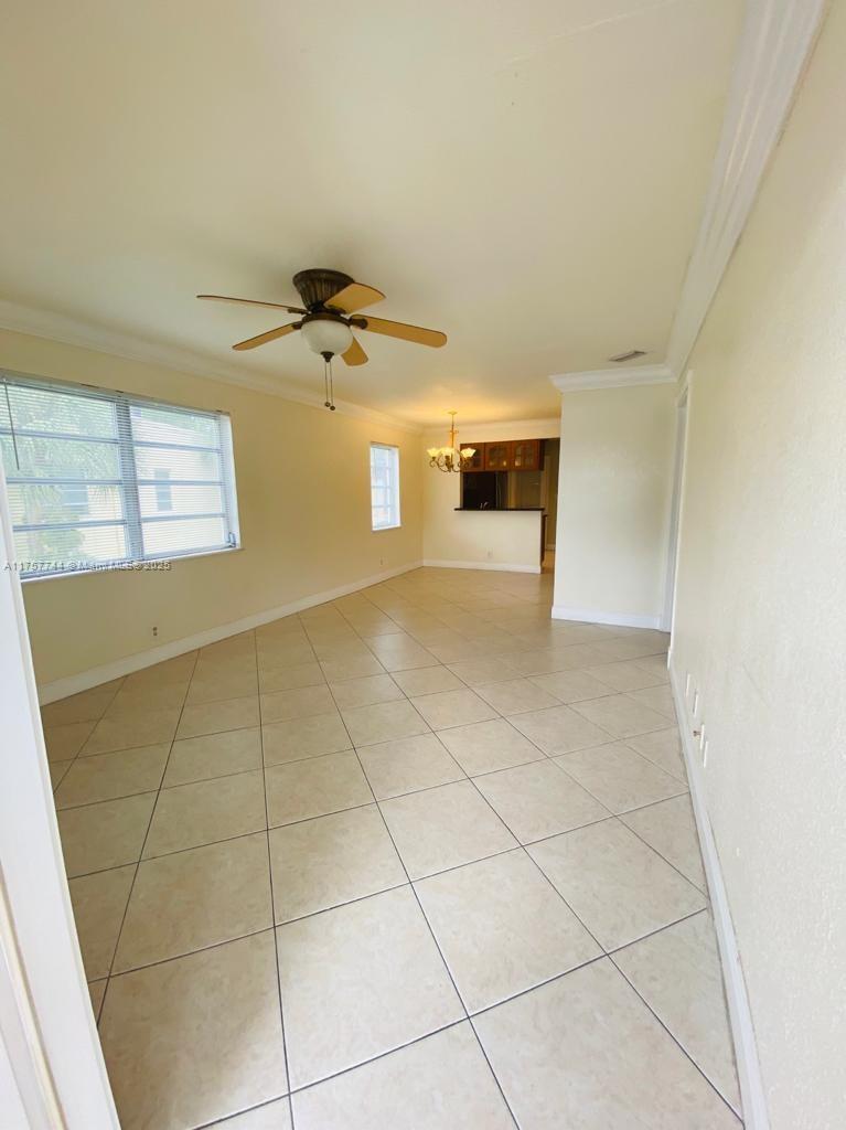 Picture of 3777 NW 78Th Ave # 5E, Davie FL 33024