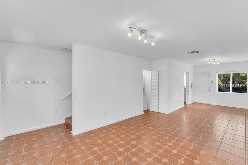 Picture of 205 NW 84Th St # 205, Miami FL 33150