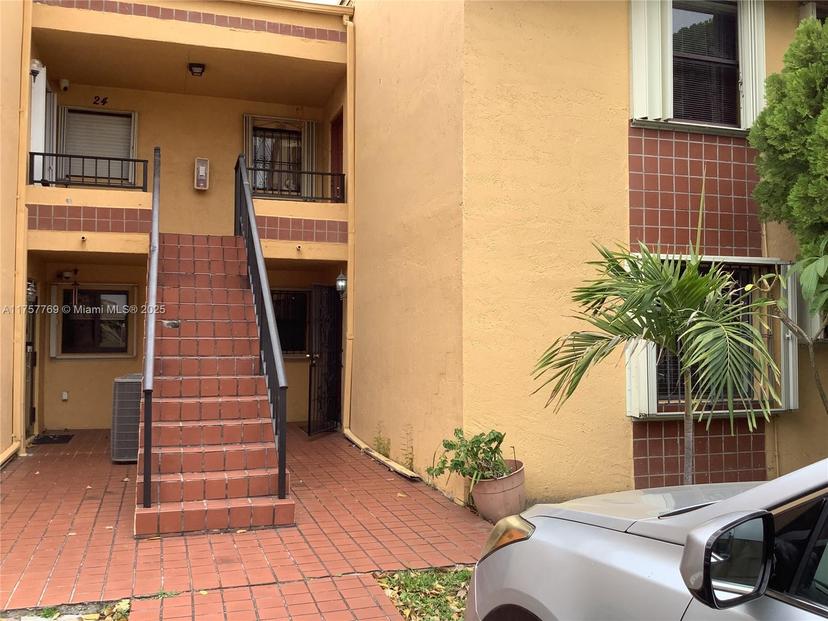 Picture of 10873 NW 7Th St # 37, Miami FL 33172