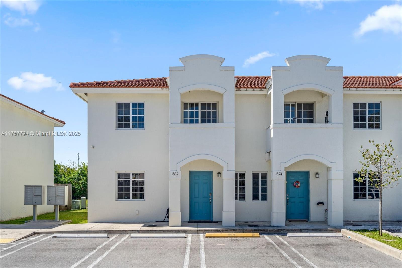 Picture of 582 SW 2Nd Pl, Florida City, FL 33034