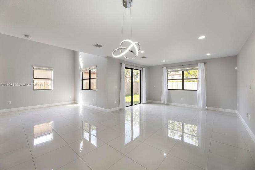 Picture of 602 SE 33Rd Ter, Homestead FL 33033