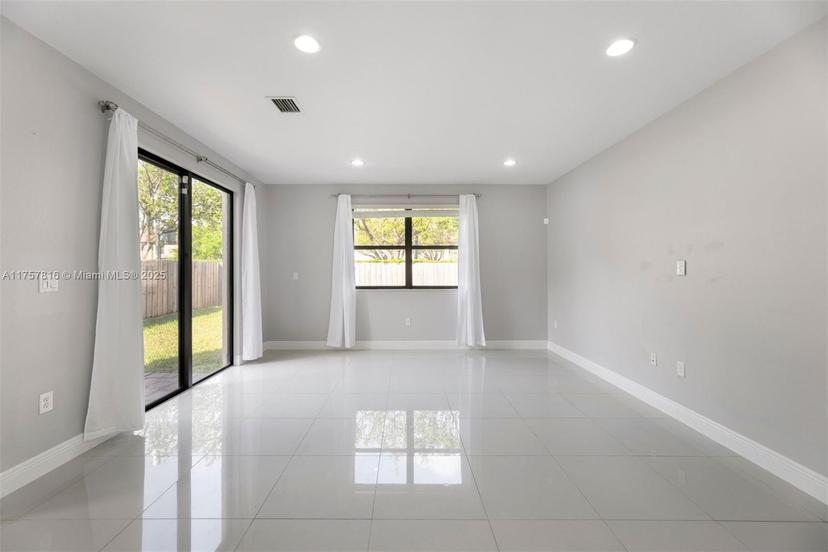 Picture of 602 SE 33Rd Ter, Homestead FL 33033