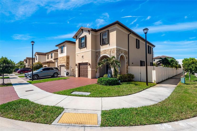 Picture of 11064 W 35Th Ln, Hialeah FL 33018