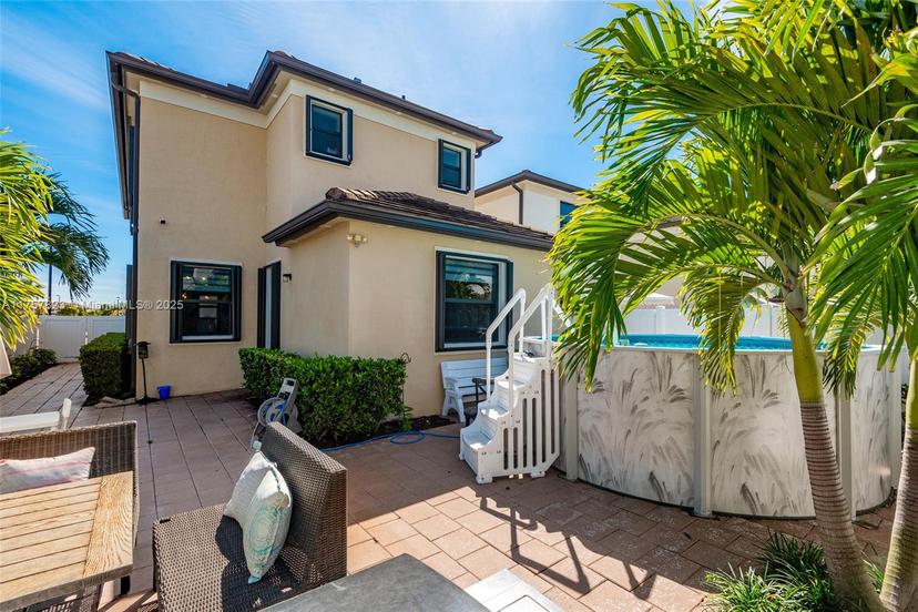 Picture of 11064 W 35Th Ln, Hialeah FL 33018