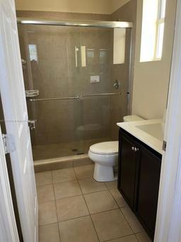 Picture of 134 SE 28Th Ter # 21, Homestead, FL 33033