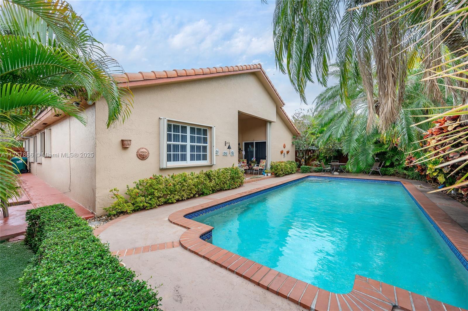 Picture of 9418 SW 166Th Ct, Miami, FL 33196
