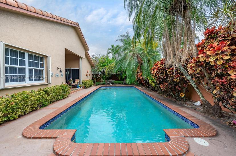 Picture of 9418 SW 166Th Ct, Miami FL 33196