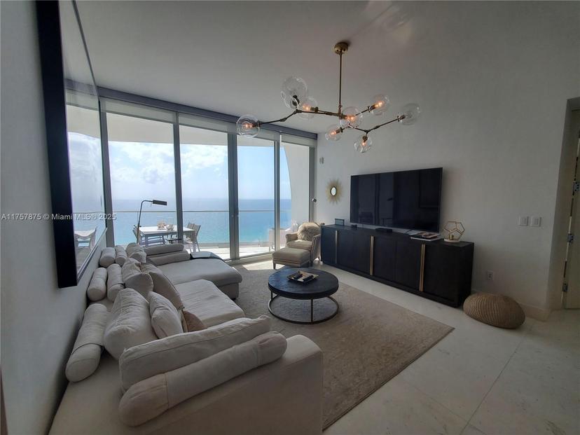 Picture of 16901 Collins Ave # 1404, Sunny Isles Beach FL 33160