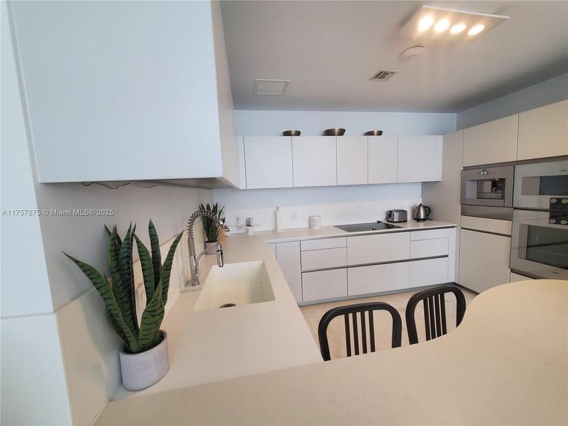 Picture of 16901 Collins Ave # 1404, Sunny Isles Beach FL 33160