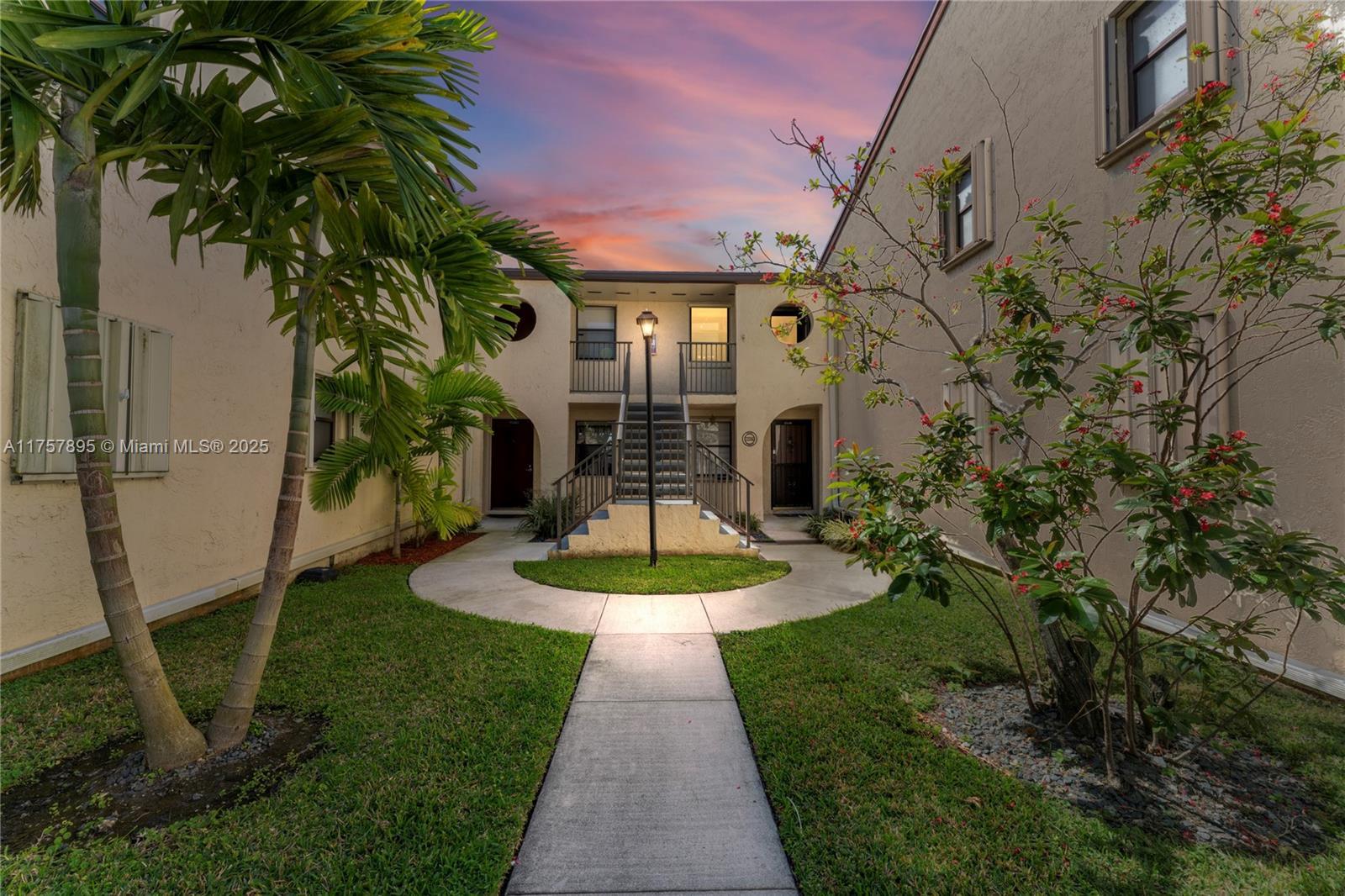 Picture of 11344 Taft St # 11344, Pembroke Pines, FL 33026