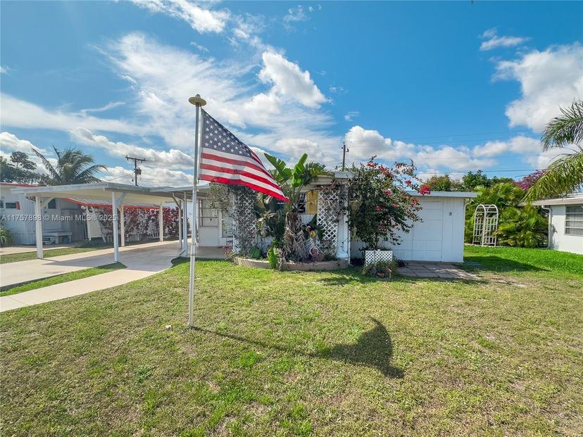 Picture of 11055 SE Federal Hwy Lot # 3, Hobe Sound FL 33455