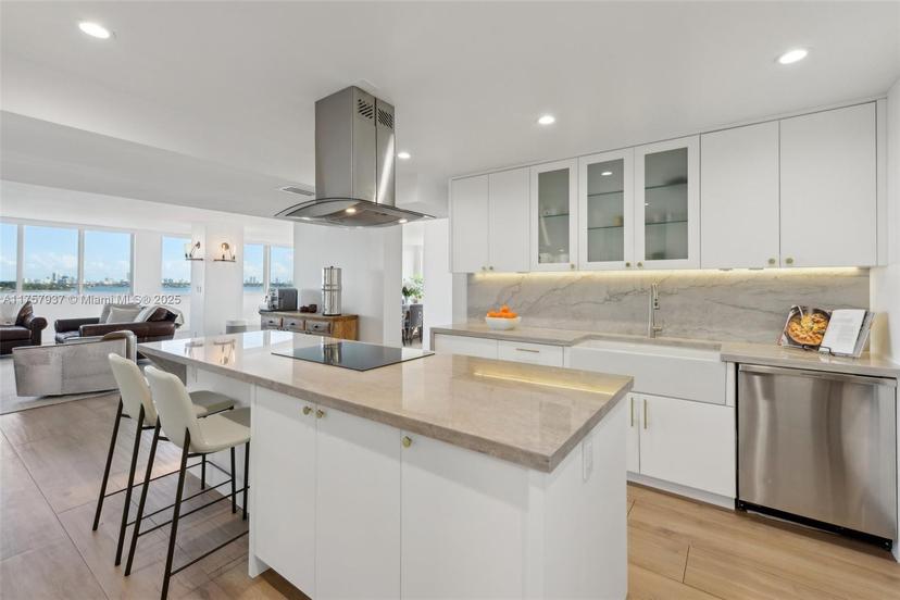 Picture of 2150 Sans Souci Blvd # D2, North Miami FL 33181
