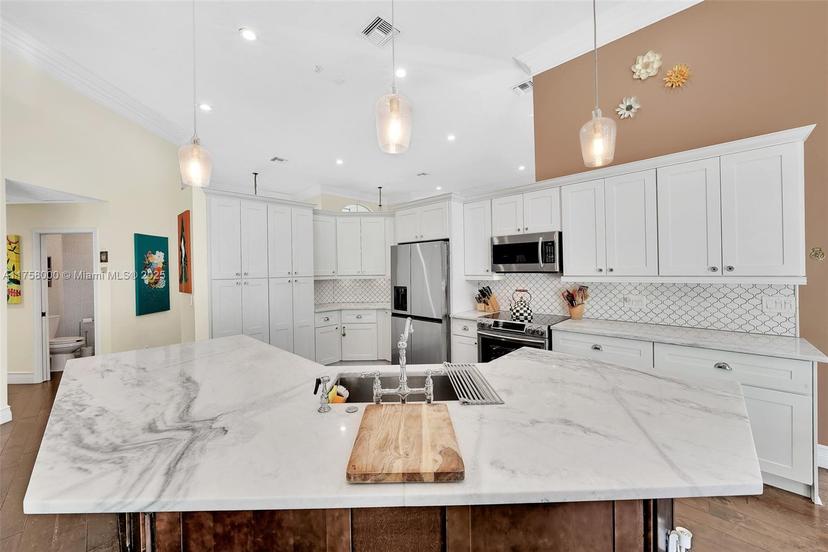 Picture of 1385 Longlea Ter, Wellington FL 33414