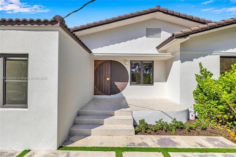 Picture of 1323 Cleveland Rd, Miami Beach FL 33141