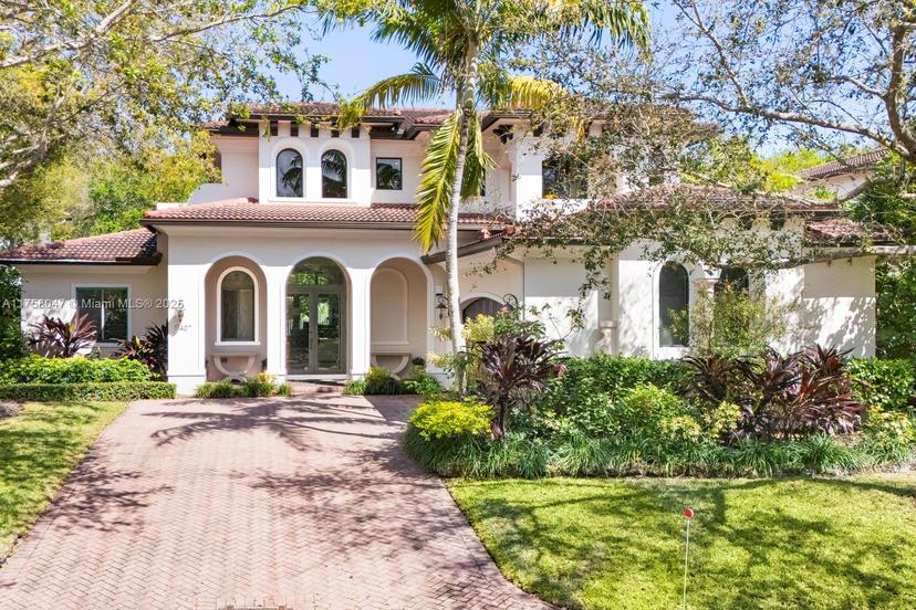 Picture of 11407 Four Fillies Rd, Pinecrest FL 33156