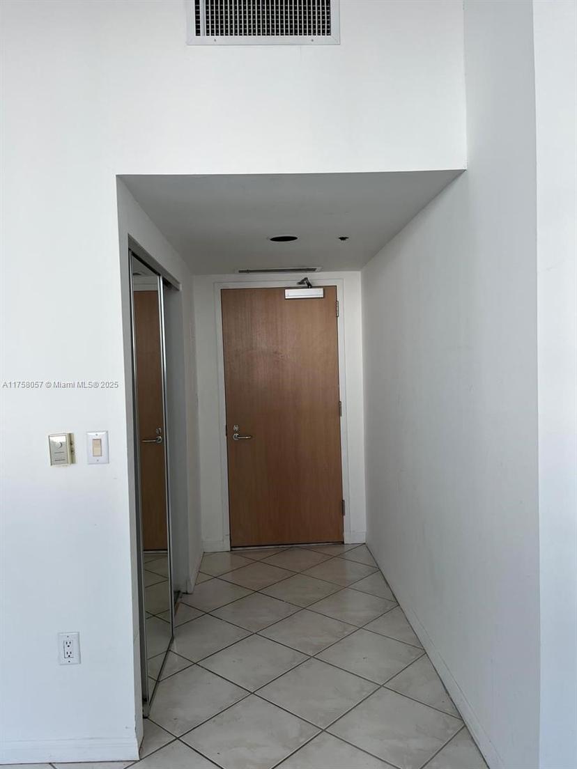 Picture of 16400 Collins Ave # C21, Sunny Isles Beach FL 33160