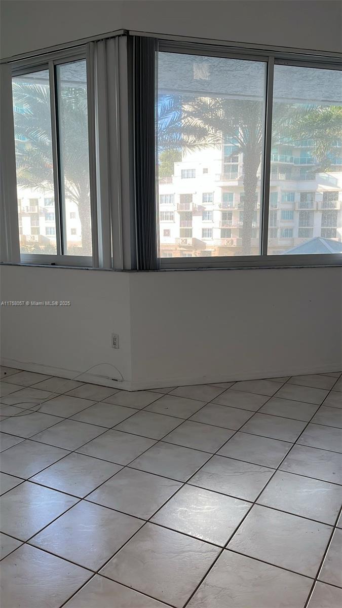 Picture of 16400 Collins Ave # C21, Sunny Isles Beach FL 33160