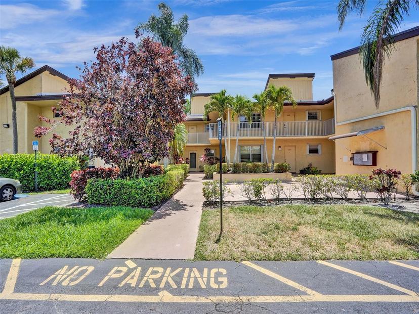 Picture of 8725 Azalea Ct # 202, Tamarac FL 33321