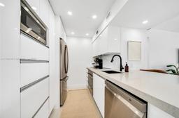 Picture of 1000 West Ave # 1523, Miami Beach, FL 33139