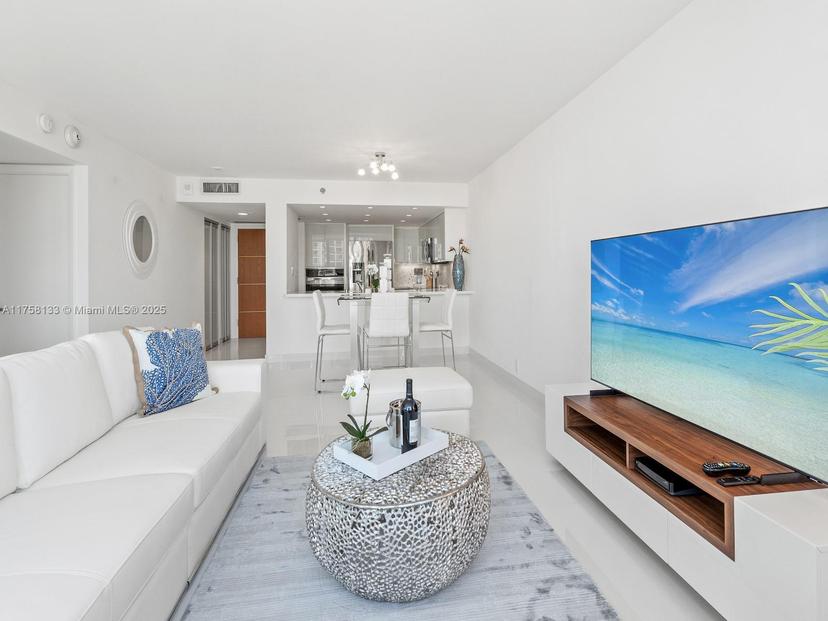 Picture of 400 S Pointe Dr # 906, Miami Beach FL 33139
