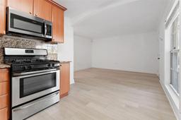 Picture of 3245 Virginia St # 55, Miami, FL 33133