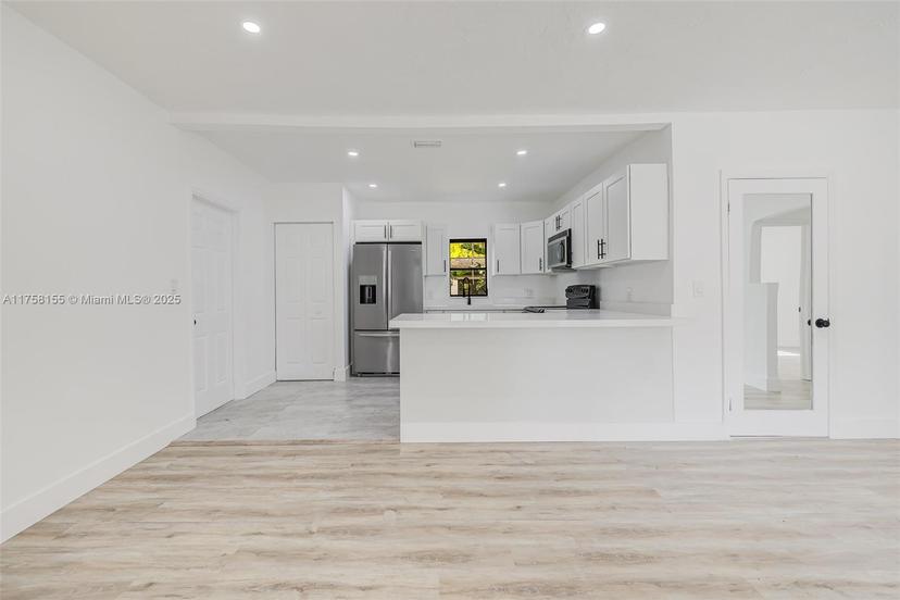 Picture of 719 NE 36Th St, Oakland Park FL 33334