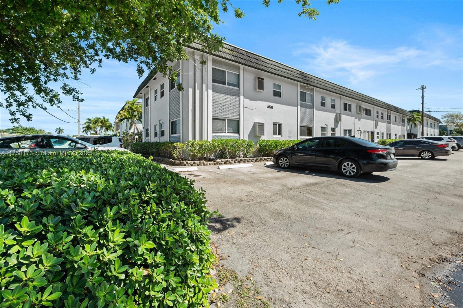 Picture of 1000 SE 15Th St # 203, Fort Lauderdale, FL 33316