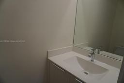 Picture of 10222 NW 64Th Way # 103, Doral, FL 33178