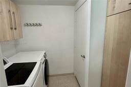 Picture of 9066 SW 73Rd Ct # 1210, Pinecrest, FL 33156