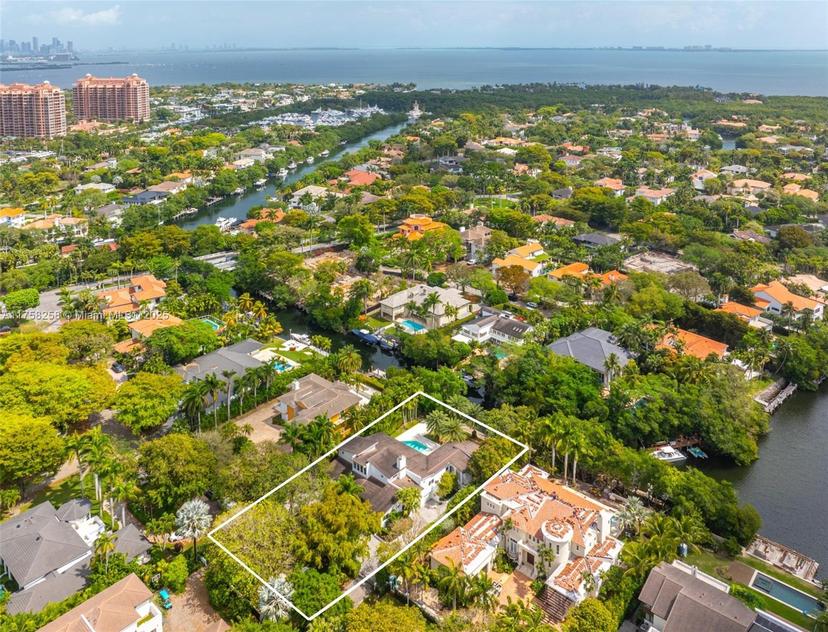 Picture of 7233 Los Pinos Blvd, Coral Gables FL 33143