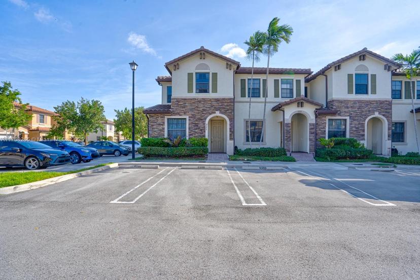 Picture of 9399 W 33Rd Ln # 1, Hialeah FL 33018