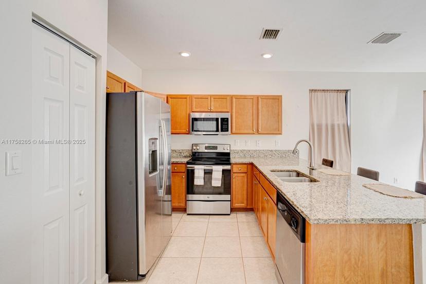 Picture of 9399 W 33Rd Ln # 1, Hialeah FL 33018