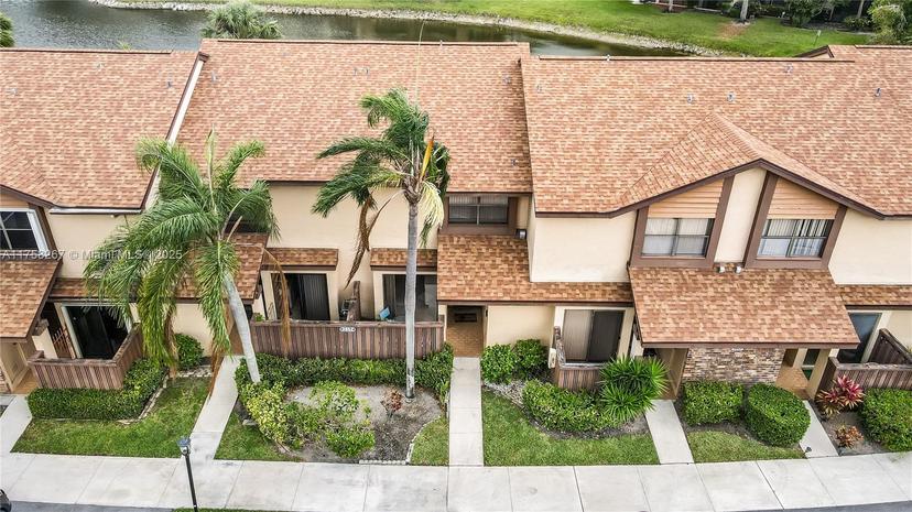 Picture of 3952 Cocoplum Cir, Coconut Creek FL 33063
