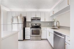Picture of 3952 Cocoplum Cir, Coconut Creek, FL 33063