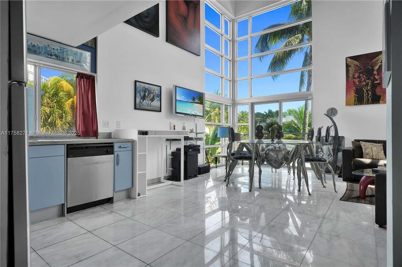 Picture of 7700 Collins Ave # 5, Miami Beach FL 33141