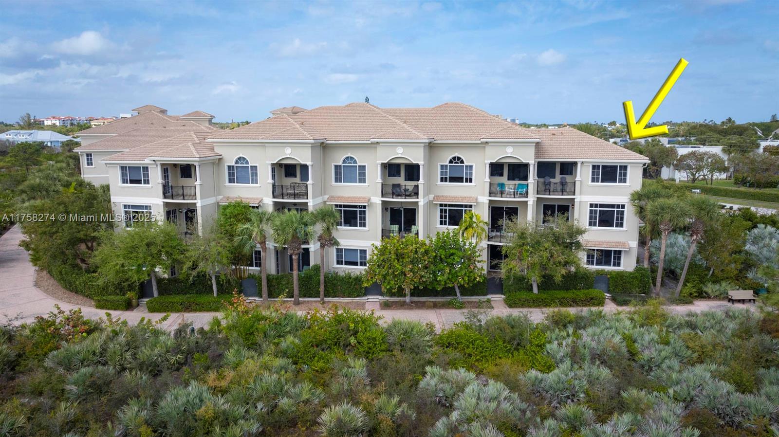 Picture of 144 Tierra Ln # 14, Jupiter, FL 33477